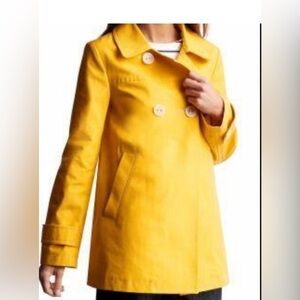 GAP 
Women's 2 Button Swing
Yellow Jacket Size M Lined and waterproof -adorable!